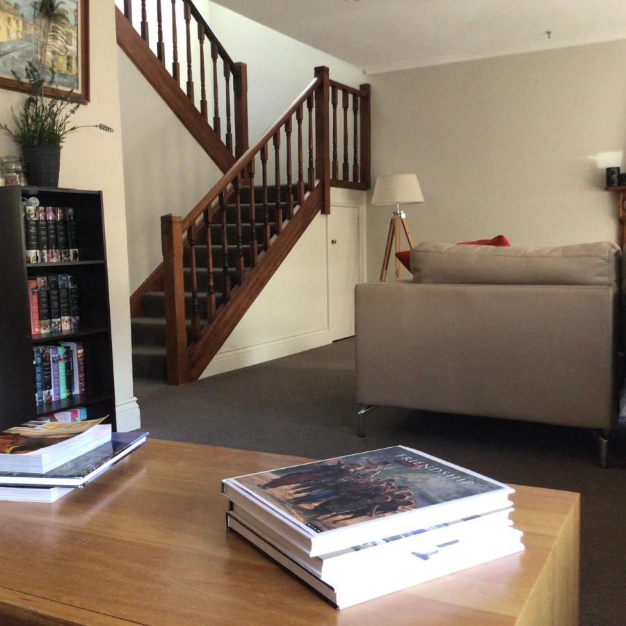City Townhouse Walking Distance To City Лонсестън Екстериор снимка