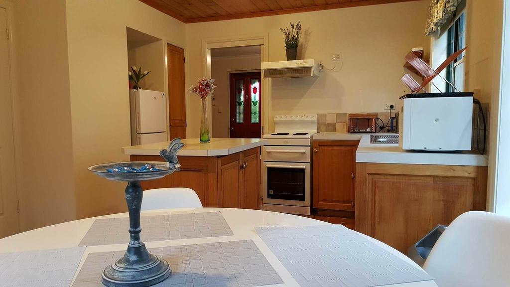 City Townhouse Walking Distance To City Лонсестън Екстериор снимка
