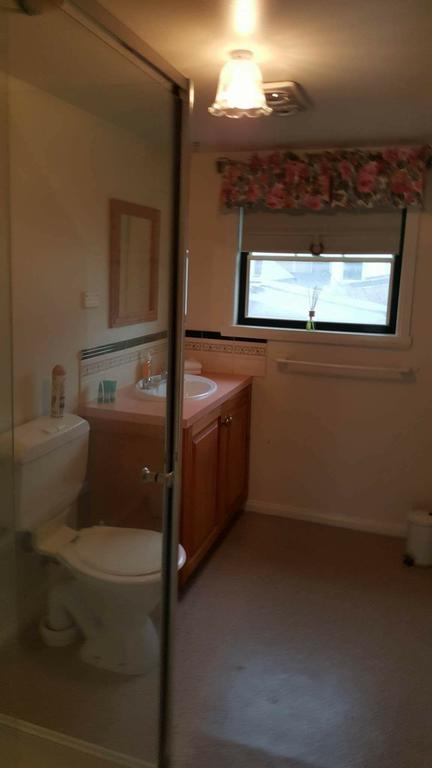 City Townhouse Walking Distance To City Лонсестън Екстериор снимка
